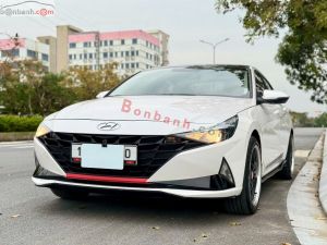 Xe Hyundai Elantra 1.6 AT Tiêu chuẩn 2022