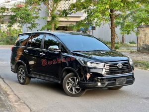 Xe Toyota Innova Venturer 2.0 AT 2022