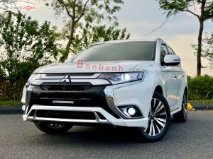 Xe Mitsubishi Outlander 2.0 CVT 2022