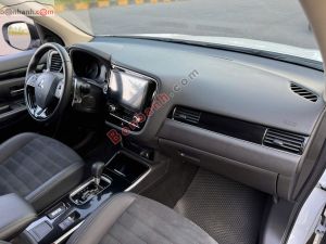 Xe Mitsubishi Outlander 2.0 CVT 2022