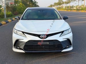 Xe Toyota Camry 2.0Q 2022