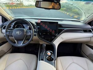 Xe Toyota Camry 2.0Q 2022