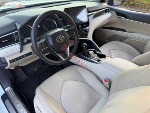 Xe Toyota Camry 2.0Q 2022