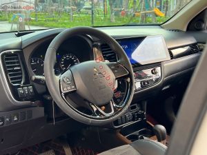 Xe Mitsubishi Outlander 2.0 CVT 2022