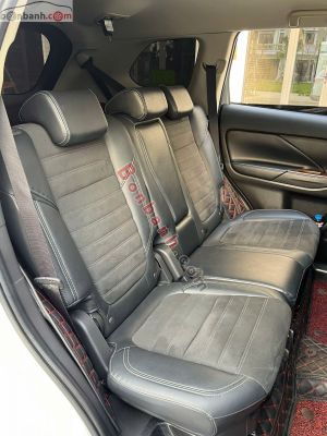 Xe Mitsubishi Outlander 2.0 CVT 2022