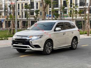 Xe Mitsubishi Outlander 2.0 CVT 2022