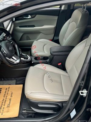 Xe Kia Cerato 1.6 AT Deluxe 2020