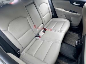 Xe Kia Cerato 1.6 AT Deluxe 2020