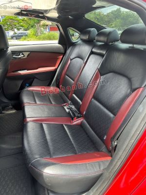 Xe Kia K3 Premium 2.0 AT 2022