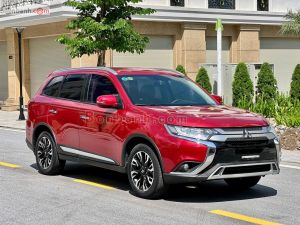 Xe Mitsubishi Outlander 2.0 CVT 2020