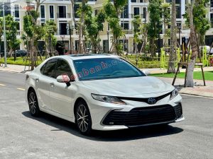 Xe Toyota Camry 2.0Q 2022