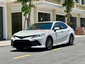 Xe Toyota Camry 2.0Q 2022