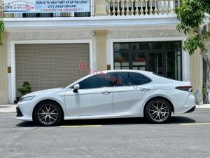 Xe Toyota Camry 2.0Q 2022