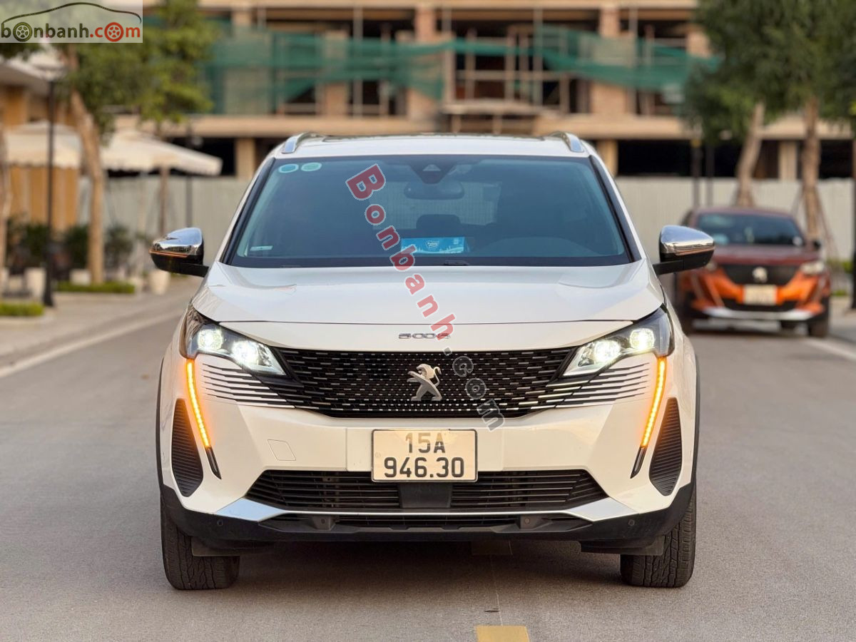 Peugeot 5008 AL 1.6 AT 2021