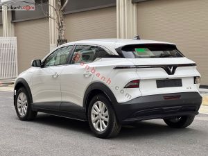 Xe VinFast VF6 Eco 2026