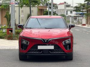 Xe VinFast VF7 Eco 2025