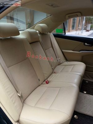 Xe Toyota Camry 2.0E 2017