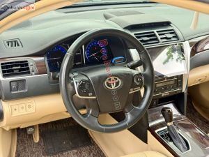 Xe Toyota Camry 2.0E 2017
