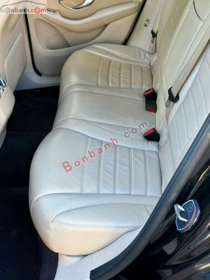 Xe Mercedes Benz GLC 300 4Matic 2018
