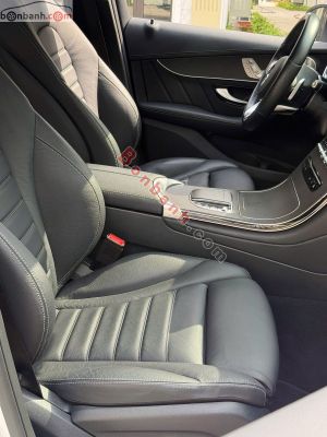 Xe Mercedes Benz GLC 300 4Matic 2022