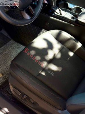 Xe Toyota Camry 2.0Q 2025