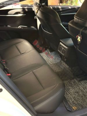 Xe Toyota Camry 2.0Q 2025