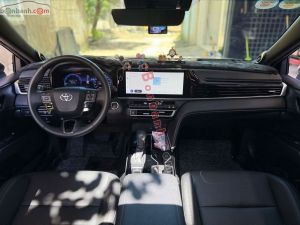 Xe Toyota Camry 2.0Q 2025